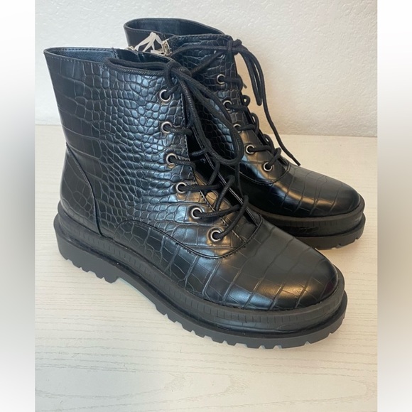 $150 MRSP NEW! Jessica Simpson Women's Enita Combat Black Ankle Boot - Sz 7 - Picture 4 of 4